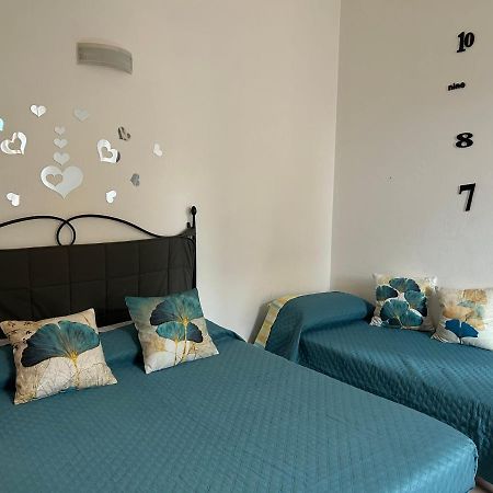 Casa L'Abbraccio Lägenhet Livorno Exteriör bild